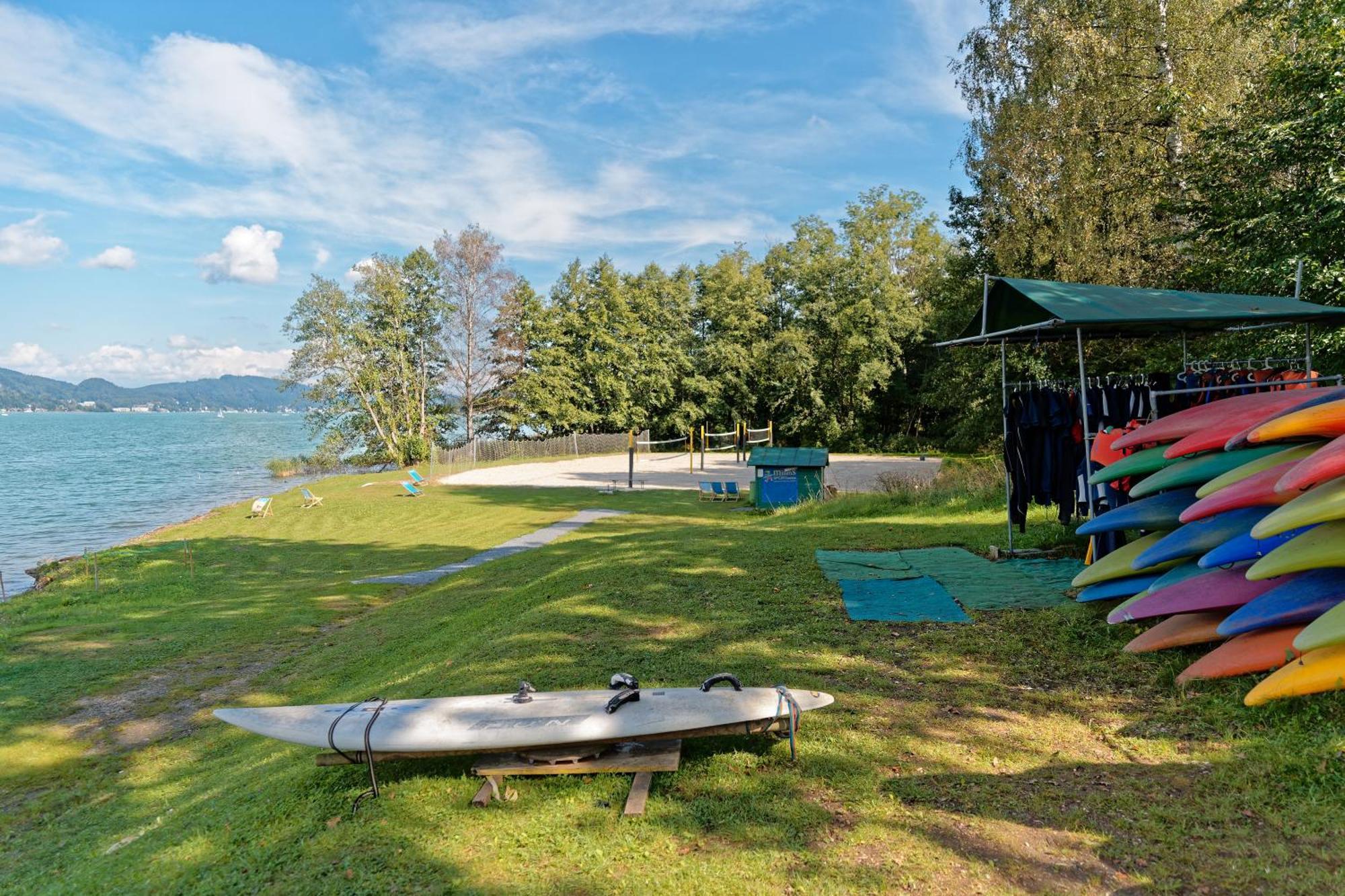 Jugend- Und Familiengastehaus Cap Worth Ostello Velden am Wörthersee Esterno foto