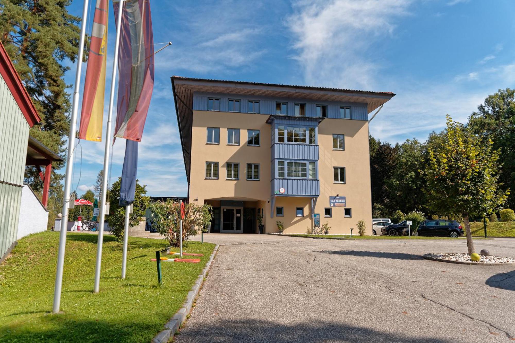 Jugend- Und Familiengastehaus Cap Worth Ostello Velden am Wörthersee Esterno foto