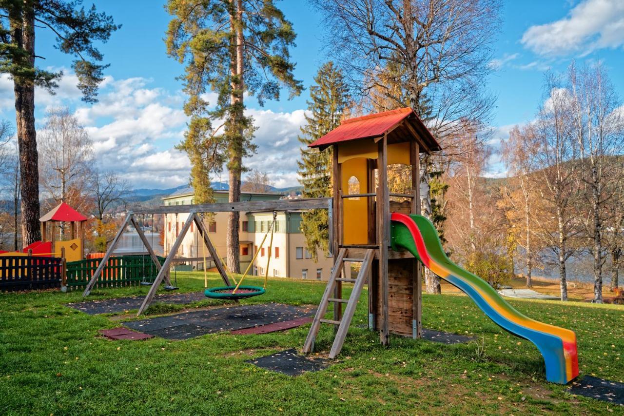 Jugend- Und Familiengastehaus Cap Worth Ostello Velden am Wörthersee Esterno foto